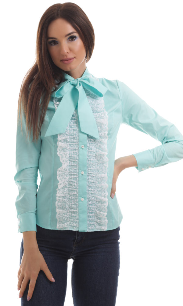 Camasa turquoise cu funda si volanas alb din dantela
